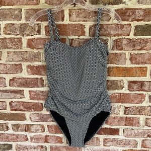 DKNY NWT one piece four way stretch bathing suit size XL in black & white print